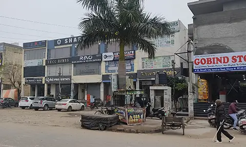 Market, BJBF Residency, 2 BHK Furnished Flat, Rs. 29.90 Lacs, 100 Gaj, Sector 127, Shivalik City, Near Chidren Park - Kharar, Mohali 