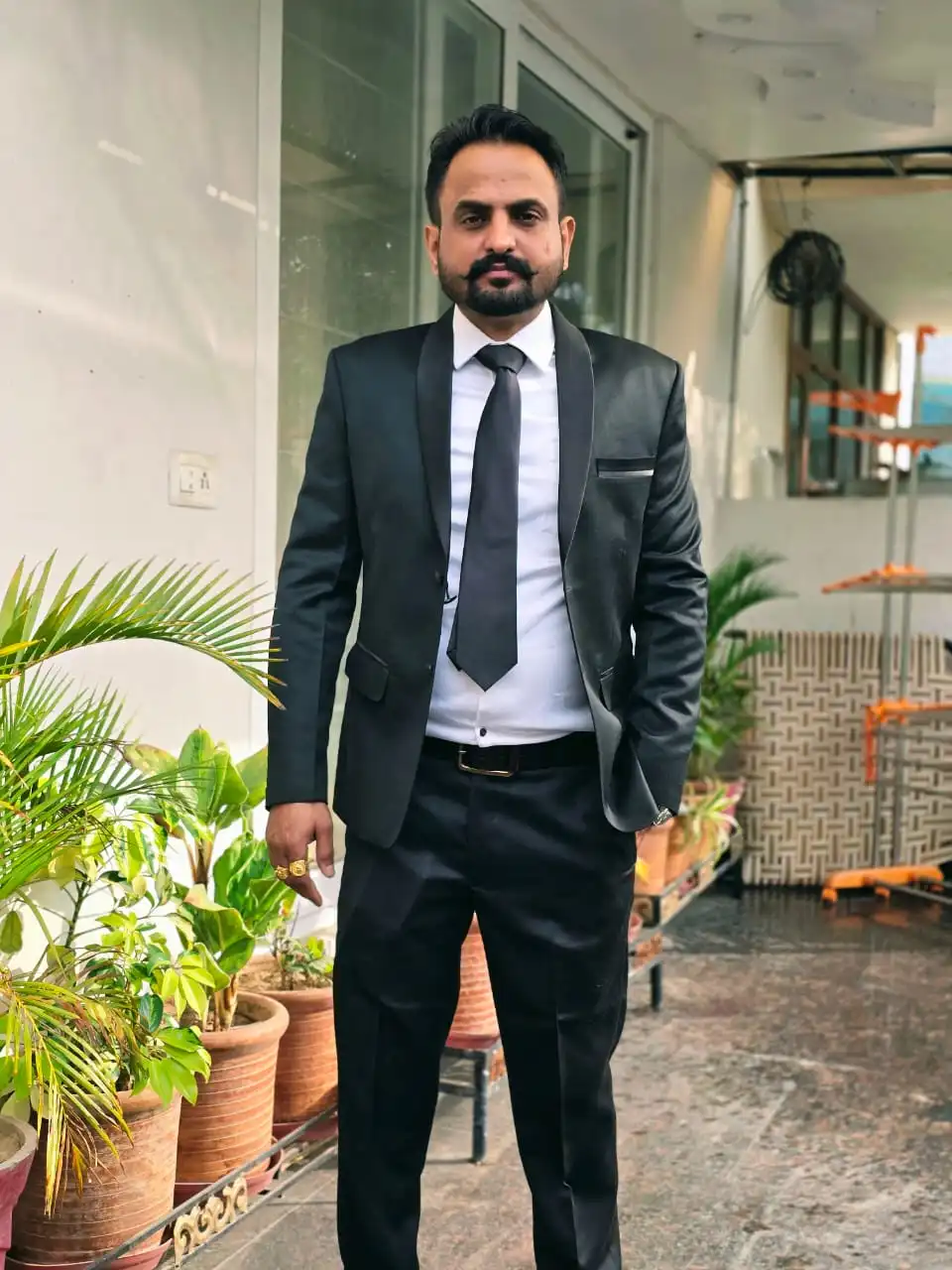 Deepinder Soni Director Luxury Group